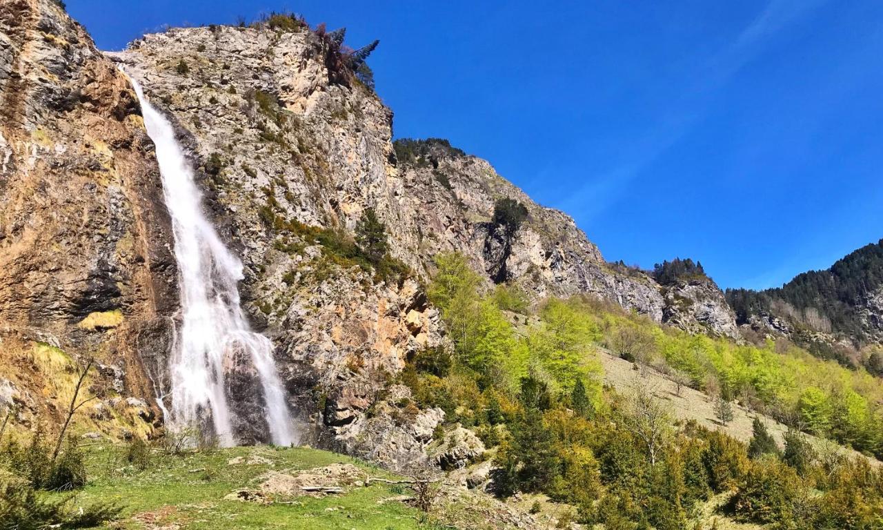 Camping Valle De Bujaruelo Торла Екстериор снимка